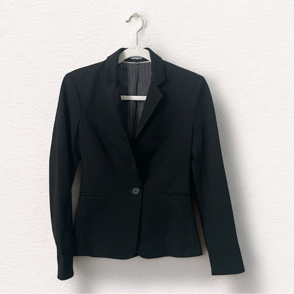 Express Black Tailored Blazer - Picture 2 of 8